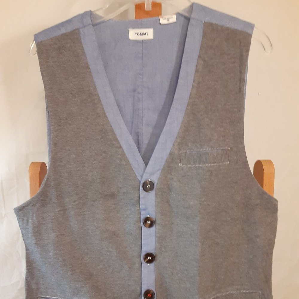 Tommy Hilfiger sweater vest